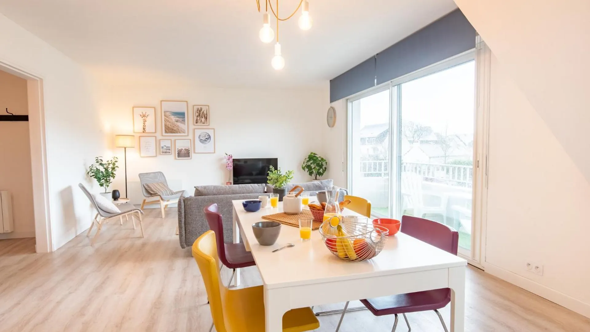 Beau T3 Centre-Ville & Plage A Pied Par Groom Larmor-Plage 0*,  France