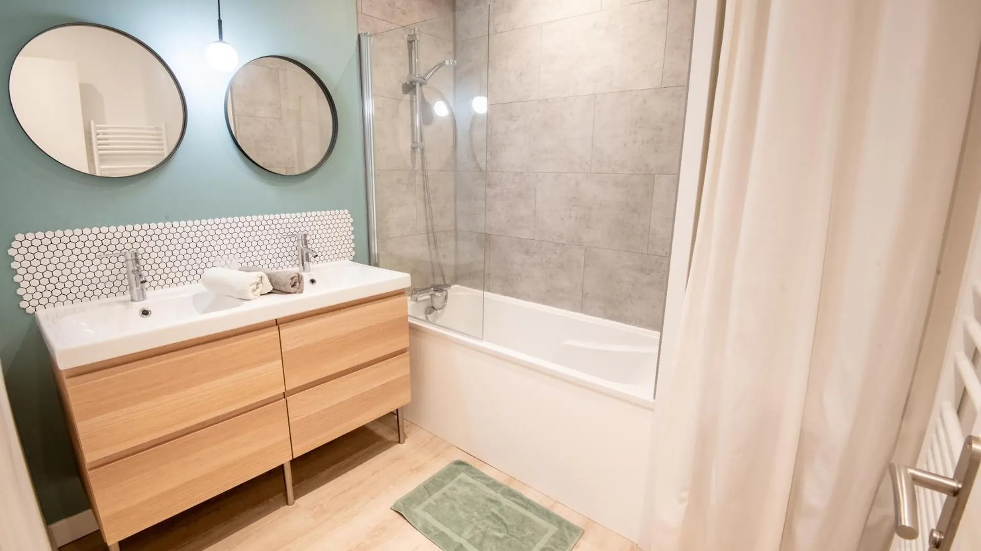 Beau T3 Centre-Ville & Plage A Pied Par Groom Larmor-Plage Apartment